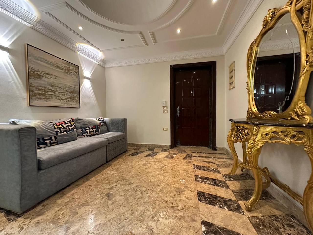 Appartement شقه فندقيه بأفضل فيو علي النيل مباشرة Caïro